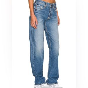 GRLFRND - Bella Low Rise Boyfriend in Gramercy Park wash, size 26